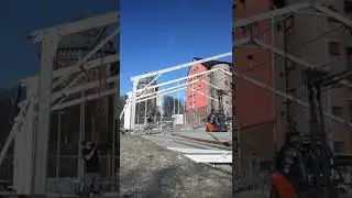 Losberger Zelte aufbauen in Hamburg Messe ( 21m breit ,60m lang & 3,80 trauf H&ouml;he)