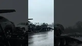 Mercedes-Benz got wet. Choose trusted carriers #truck #automobile #usa #mercedes
