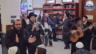 אלפים כבר הגיעו לאומן | קומי רוני בלילה לראש אשמורות