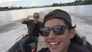 LE VOYAGE EN FAMILLE [Family trip in Borneo -with a gibbon onboard !-]