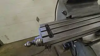 Bridgeport Vertical Milling Machine w/ Sony DRO Ball Screws Servo Power Feed