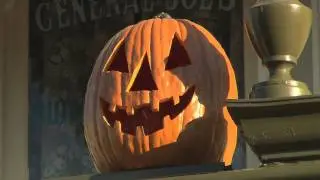Jack-O-Lantern design tips from Disney's Magic Kingdom pumpkin carving masters
