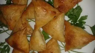 Briwat de pollo con huevos | Comida De Marruecos