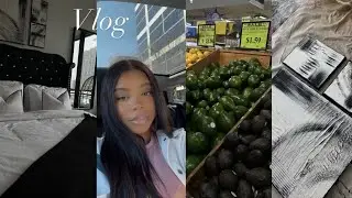 VLOG : ROOM TRANSFORMATION, FARMERS MARKET IN ATL, DIY ART WALL+ NEW ASSISTANT?