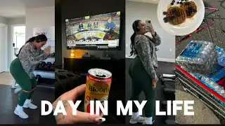 Day in my life as a mom : getting back into weight lifting, slow mornings, Costco run, bloom energy