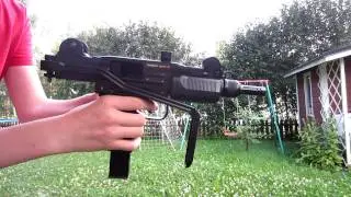 KWC Mini-Uzi CO2 Blowback New Version 2011