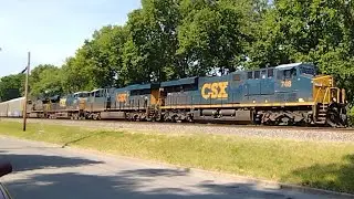 CSX 748 leader of 4 GE Loco Lashup on CSX Autorack Train North at Cincinnati, OH