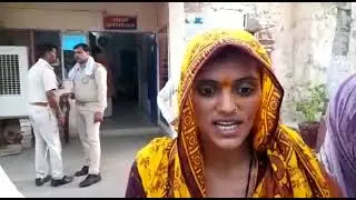 कोसीकला गोपाल बाग की रहने वाली महिला और परिवार  से पड़ोसी लोगों ने आपसी का सुनीपर की जमकर मारपीट