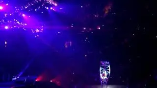 Justin Bieber Acoustic Floating around Arena