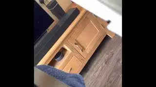 How to remove NEFF B3ACE4HN0B/3 slide&hide oven door