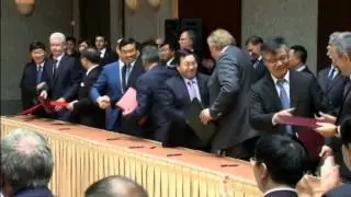 Russia and China Ink $400 Billion Energy Deal