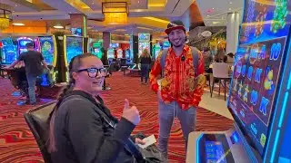 We Gave A Random Person $200 To Play Slots In The Casino... And This Is What Happened!