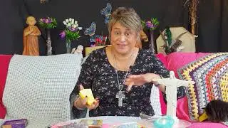 Capricorn Reading October 2018 - Lesley Ormsby