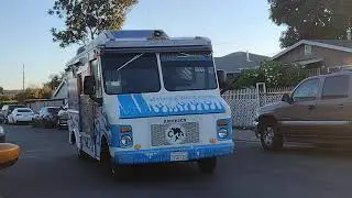 I FOUND AN ICE CREAM TRUCK THAT PLAYS HELLO PICNIC/WITH DECORATIONS/LOW PITCH/ENJOY THE VIDEO:)!!!!!