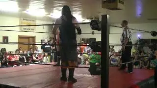 Idolbane vs Scott Parker Stricktly Nsane Pro Wrestling (Fan Cam) 7/6/13