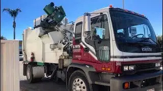 Universal Waste Systems - Isuzu/Bridgeport CUSTOM Foodwaste Collection Truck