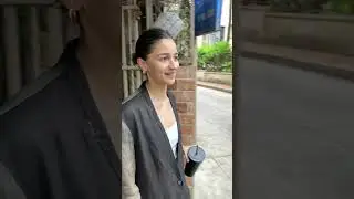 #aliabhatt spotted with a quick coffee this morning!