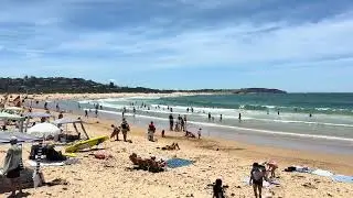 A beautiful day at Dee Why Beach. Low tide. Wide beach. Blue sky. Sunday December 14th 2025.
