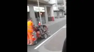 Man brengt wegmarkeringen aan zoals je nog nooit gezien hebt   De Standaardmediante torchbrowser com