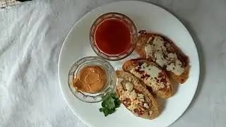 Pan Veg Cheese Calzone - Easy to make calzone in pan #panpizza #pocketpizza #cheessy #vegpizza #mini