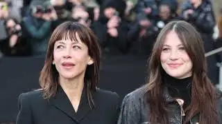 Sophie Marceau et sa fille Juliette Lemley font sensation au d&eacute;fil&eacute; de mode