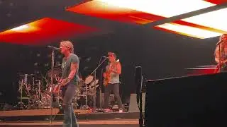 Keith Urban - Straight Line - 10/17/2025