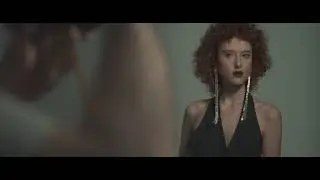 Behind the Scenes of a Hairstyling Session