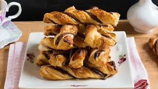 Rizos de hojaldre rellenos de Nutella