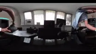 Simultaneous VR unboxing Oculus Rift CV1 and HTC Vive : part 1