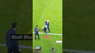 Моуринью и мальчик, подающий мячи #шорты #футбол