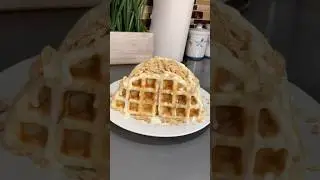 Cinnamon toast crunch waffles #breakfastideas #easyrecipes