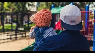 6 Reasons You Should Introduce Yourself to That Stay at Home Dad in the Park