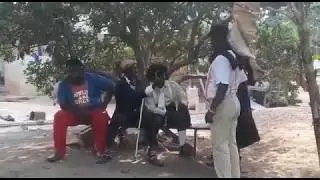 Komfo College meets Oteeler on set - behind the scenes