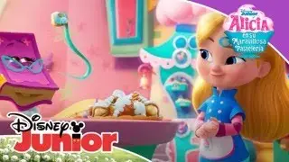 Alicia en su maravillosa pastelería: ¡Celebra el Día Internacional del Chef! | Disney Junior Oficial