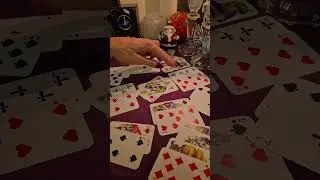 На червовую даму на месяц...