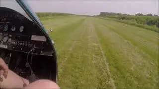 Gyrocopter takeoff from grass runway