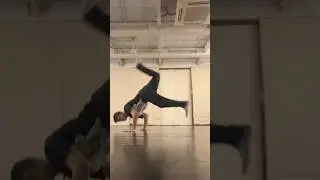3 Easy Ways to get into Baby Freeze!! #bboying #bboytraining #bboytutorial #breakdance #shorts