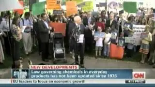 CNN Coverage of Stroller Brigade in Support of Safe Chemicals Act