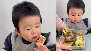 Baby Eating Video || Kid Eating Food 😋 