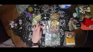 Venus is going into Scorpio ♏️ tomorrow energy of new reboot starting over.... #tarotreading #tarot