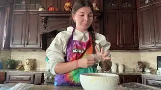 How to make Confetti Cake Pops!!! 😋😋😋