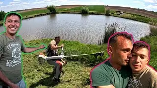 ANYJÁNAK TÓ LETT A FÖLDJÉBŐL-KÉZZEL VETETTÜK A KUKORICÁT