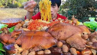 บะหมี่เป็ดพะโล้จิ้มซีฟู้ดแกล้มผักสดแซ่บคักอีหลีครับพี่น้อง ASMR MUKBANG EATING SHOW#โก้อีสานพาแดก 