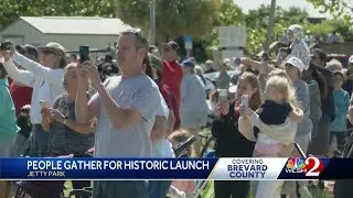 Spectators pack Jetty Park to watch Axiom-1 mission launch