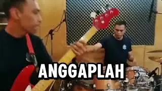 Karaoke Ilusi  