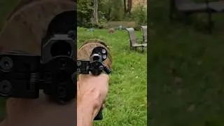 огонь из пистолета AEA M50