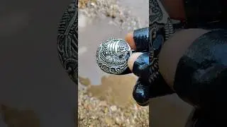 River Treasure Hunting #viralshorts #metaldetecting #treasurehunting