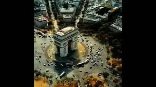 The Arc de Triomphe in Paris is an architectural monument in the antique style.  🇫🇷