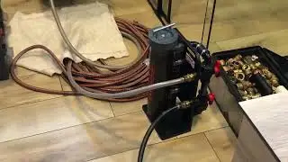 Či&scaron;těn&iacute; topen&iacute; strojem Rems Multi-Push