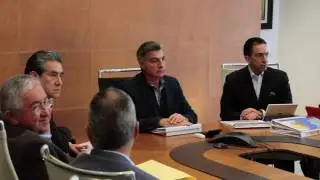 Tony Gali se re&uacute;ne con integrantes de su gabinete
